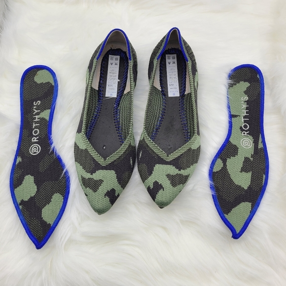 Rothys Olive Camo blue halo points - Picture 3 of 8